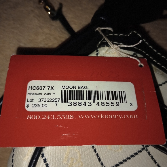 NWT Dooney & Bourke Moon Bag - Picture 10 of 14